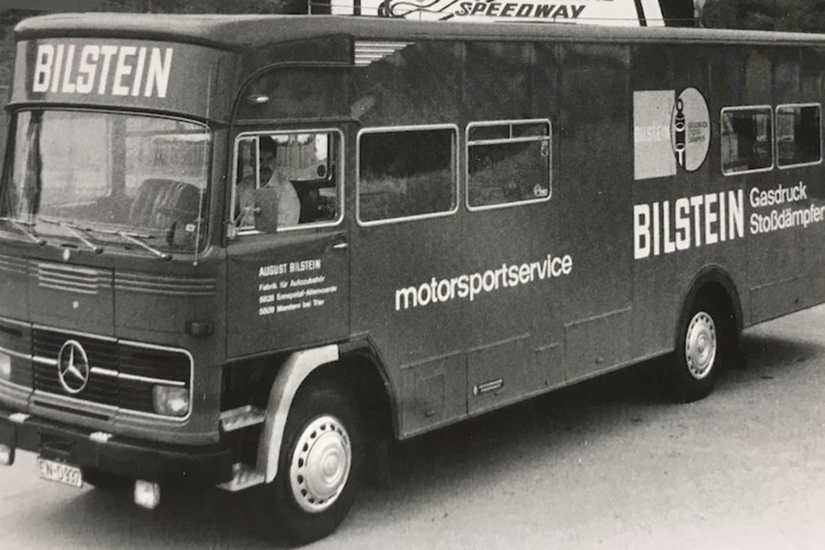 Das Macht-Mobil: Der berühmt-berüchtigte Bilstein-Servicebus, als «Cafe Emstein» in die Motorsport-Geschichte eingegangen
