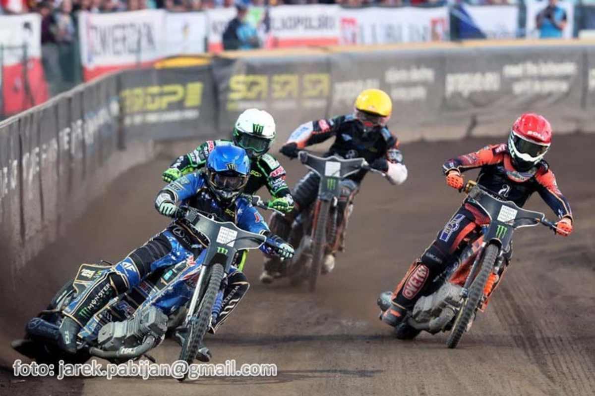 Holder, Dudek, Michelsen, Nilsson