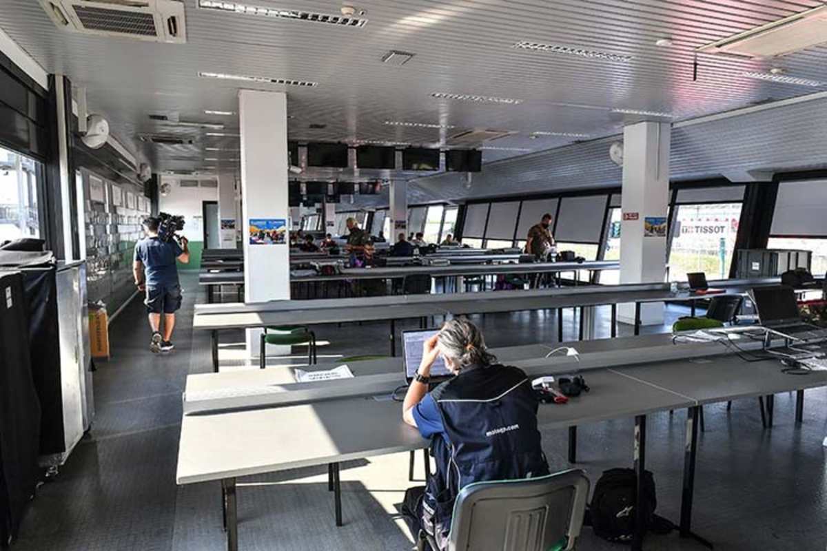 Das offizielle Media Centre in Misano 2020: Viel Abstand, nur wenige Berichterstatter