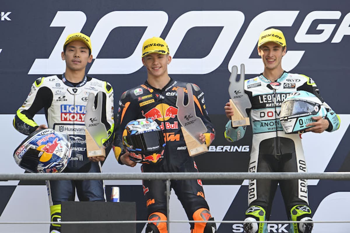 Sasaki, Holgado, Masiá