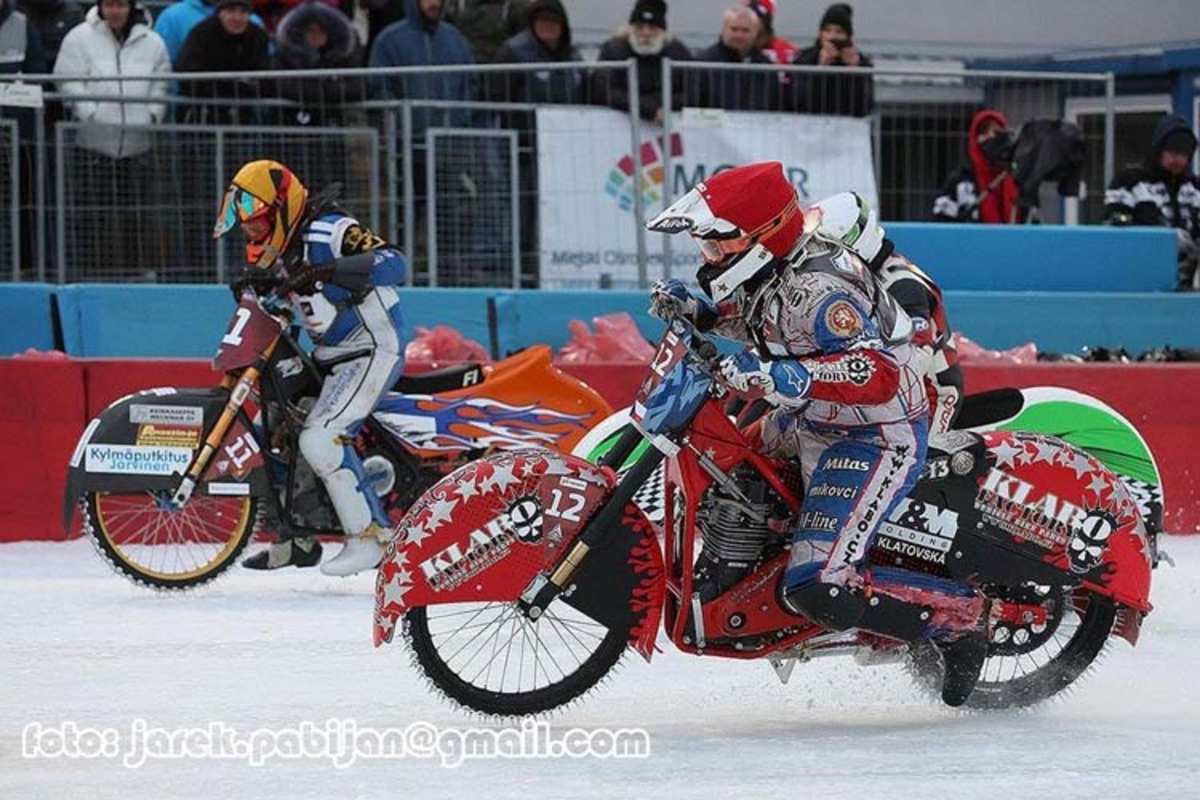 Klatovsky, Divis, Norola