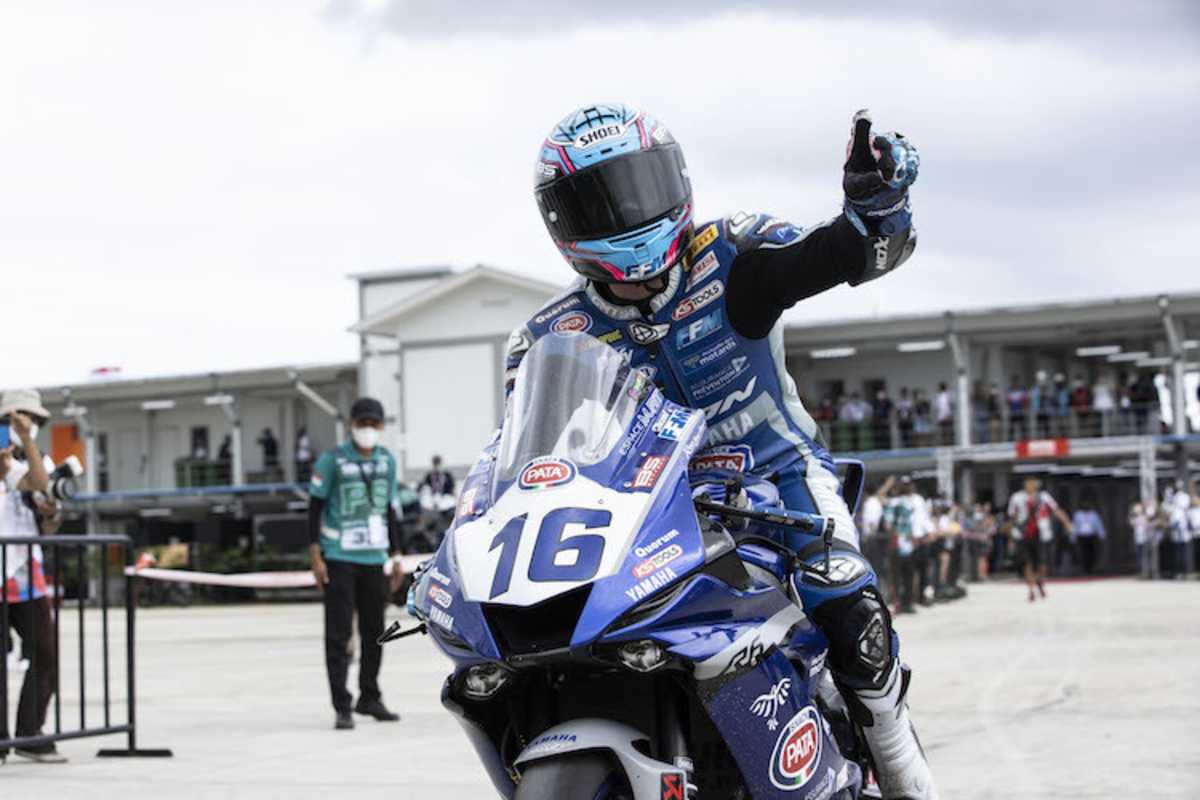 Jules Cluzel gewinnt den zweiten Lauf