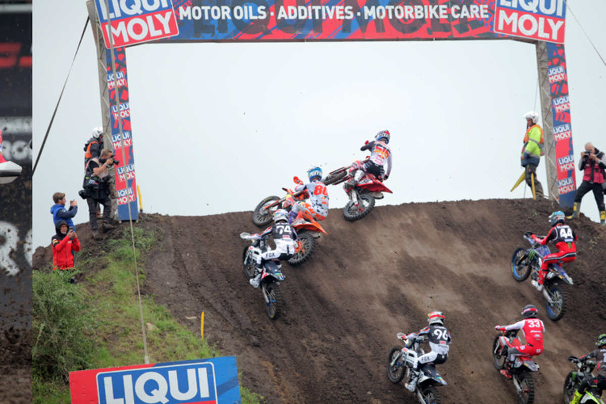 Simon Längenfelder zog im zweiten Lauf den Holeshot