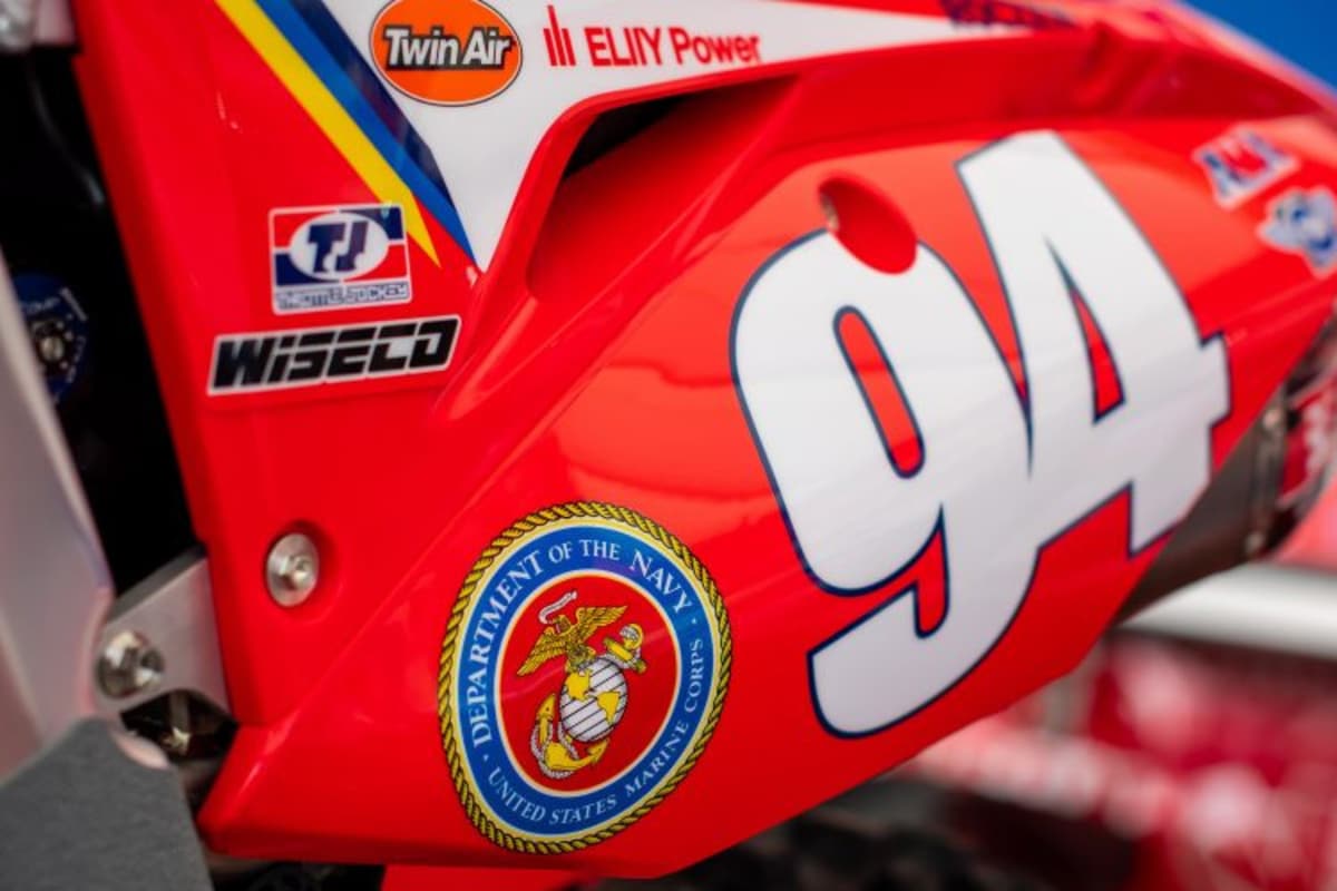 San Diego war die Veranstaltung 'Military Appreciation', bei der die Teams mit speziellen Designs auftreten