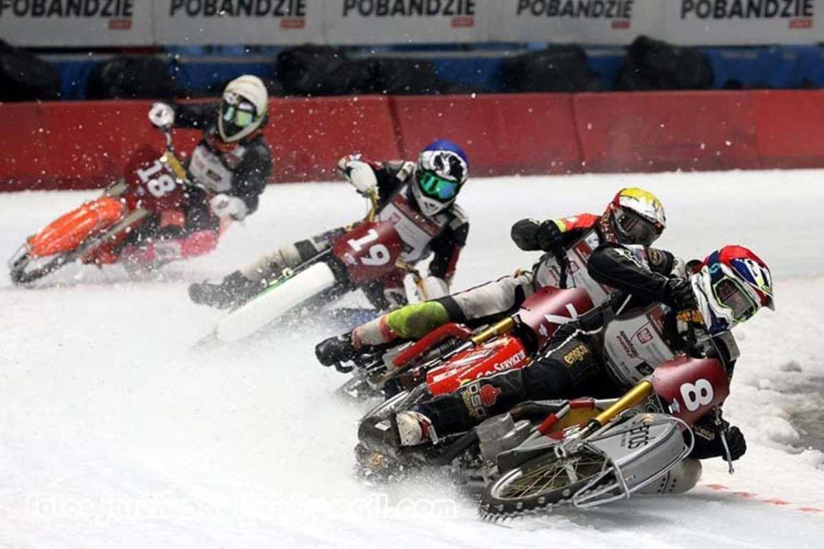 Olsen, Simon, Divis, Systä