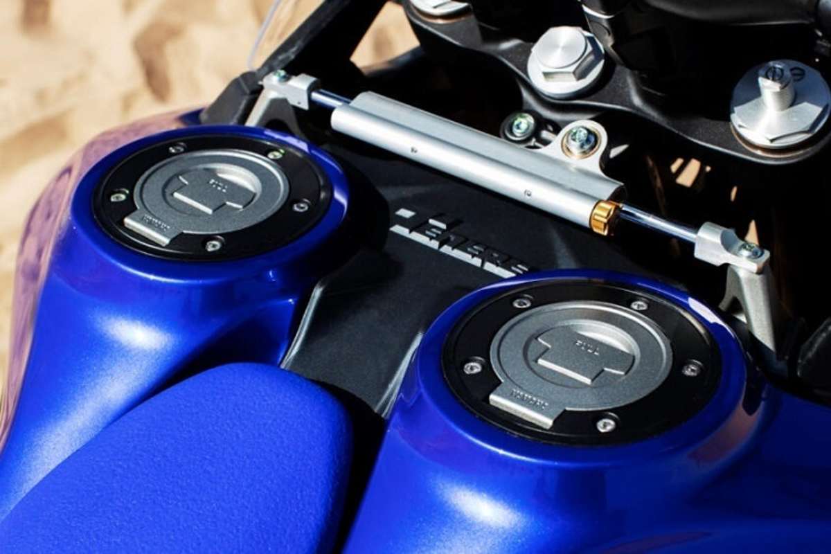 Separate Tanks, Lenkungsdämpfer von Öhlins