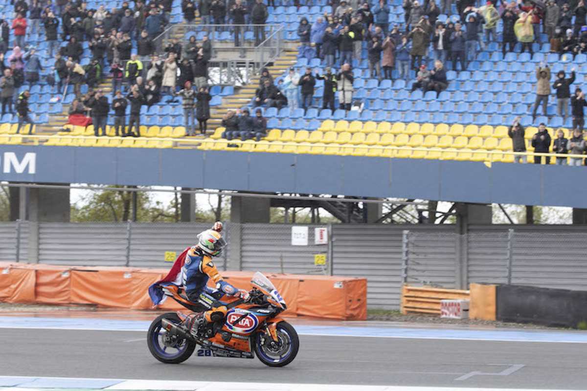 Glenn van Straalen gewinnt Lauf 2