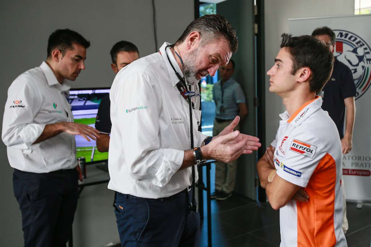 Dr. Angel Charte im Gespräch mit Honda-Werkspilot Dani Pedrosa  