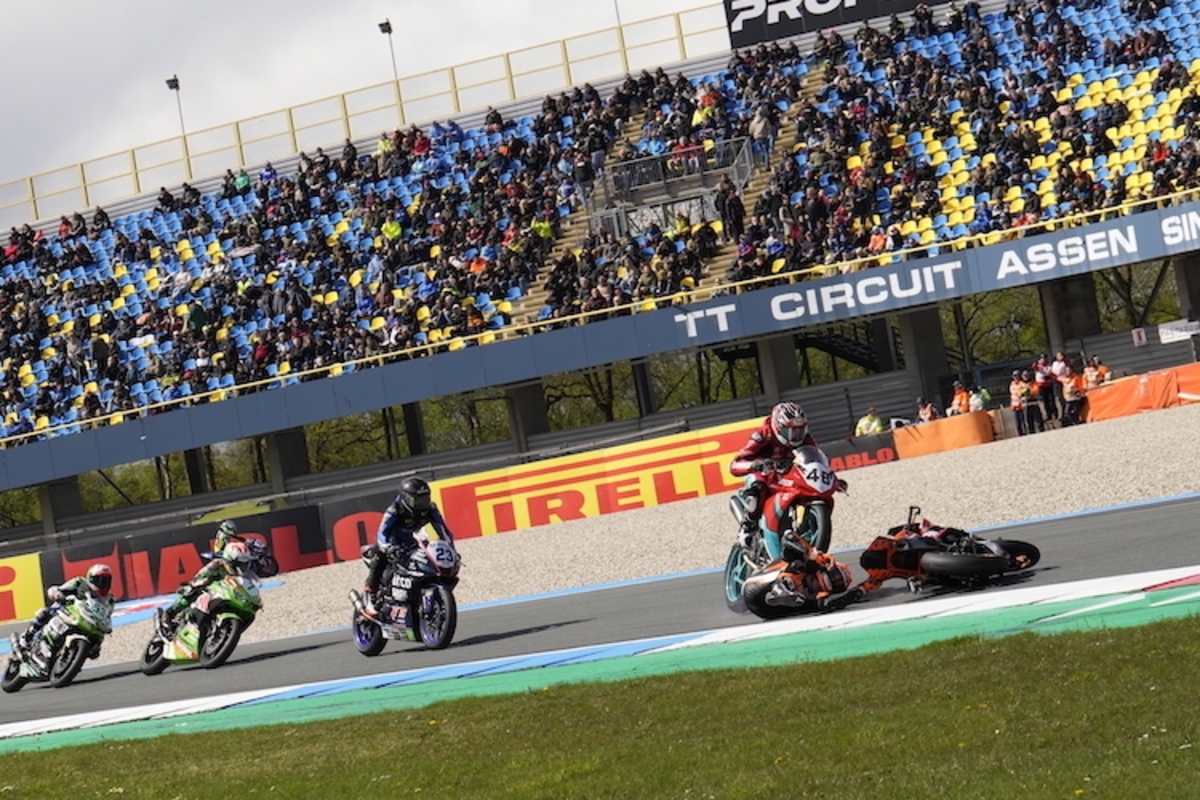 Der Sturz von Jeffrey Buis in Assen