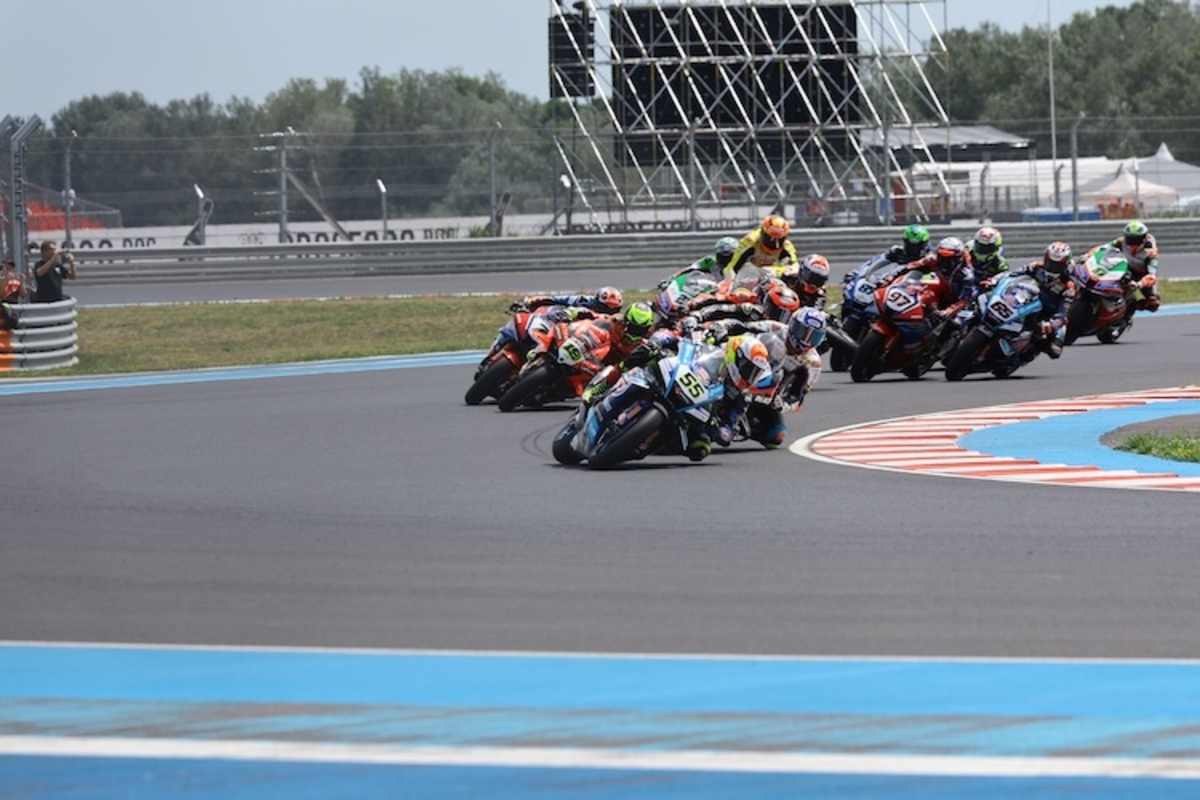 Massenunfall auf dem Balaton Park Circuit