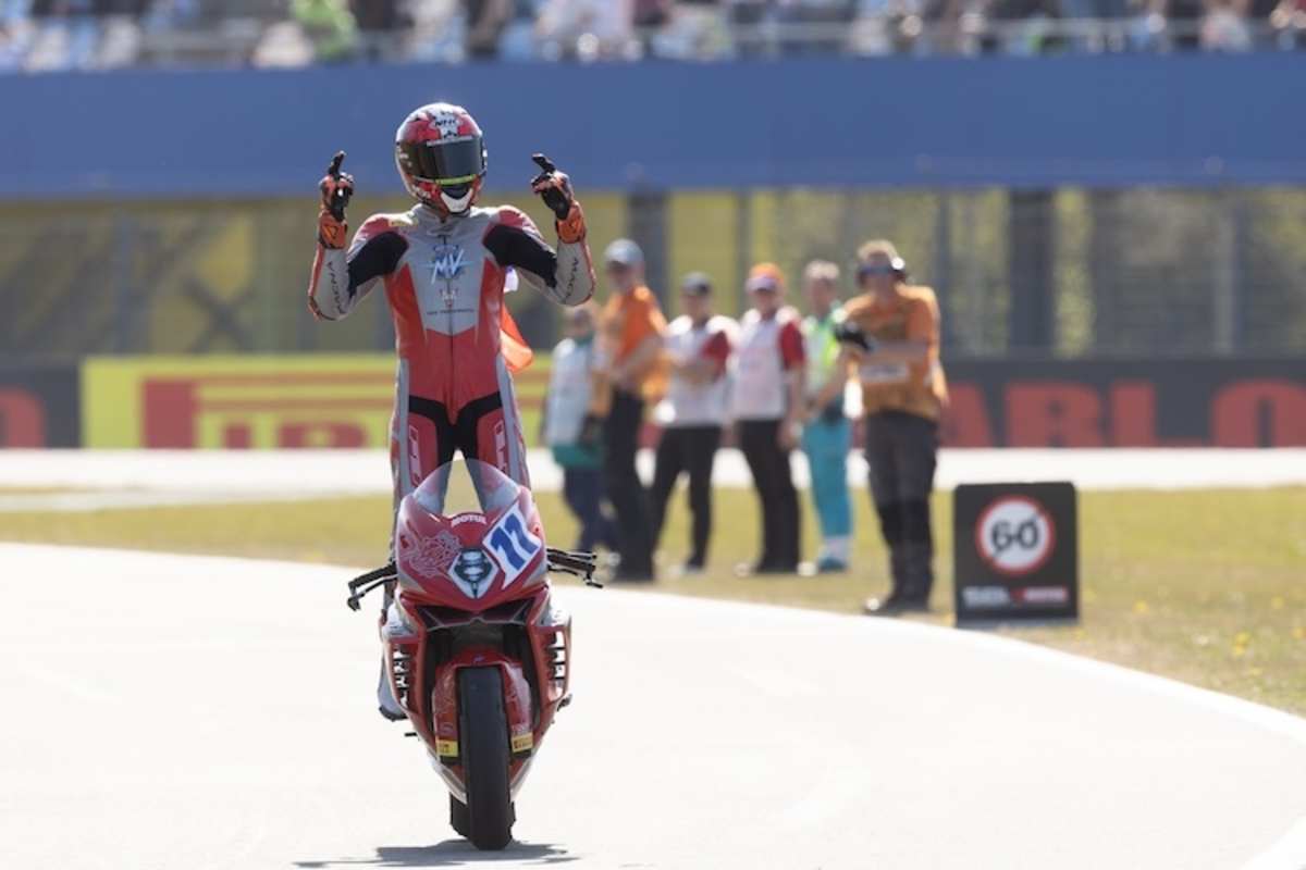 Bo Bendsneyder gewinnt Lauf 1