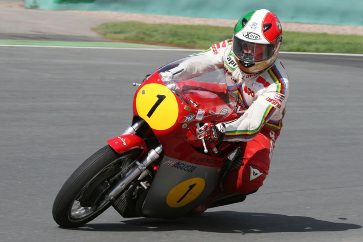 Giacomo Agostini (2007 zum 80. Sachsenring-Jubiläum): 15 WM-Titel und 122 Grand-Prix-Siege