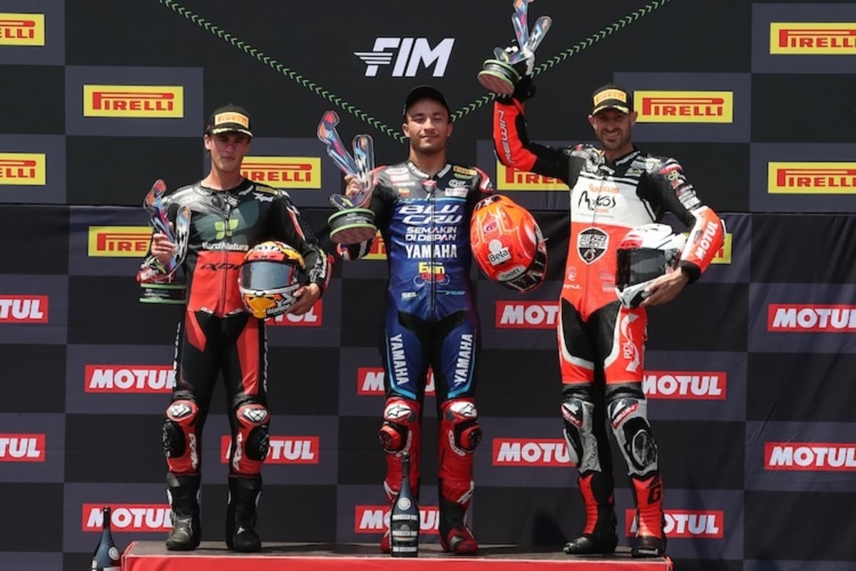 Masiá, Öncü, Debise