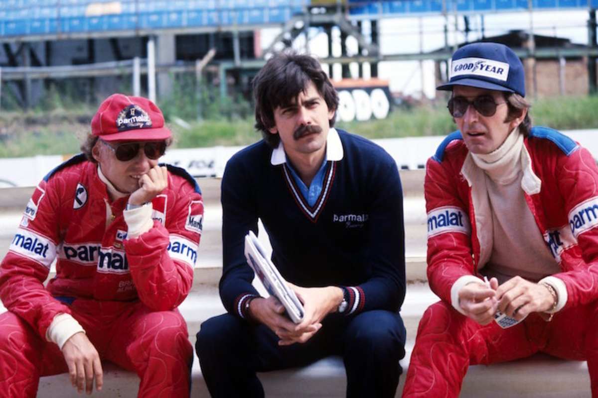 Chefdesigner Gordon Murray mit seinen Fahrern Niki Lauda und John Watson