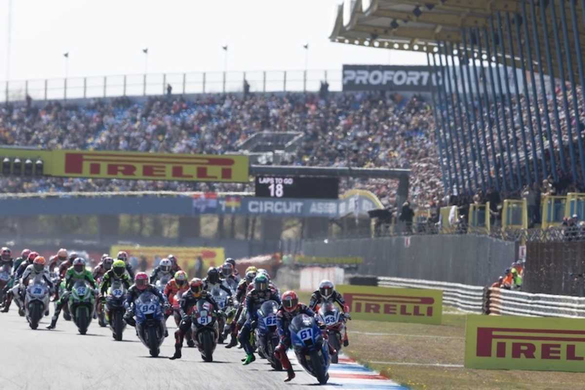 Willkommen zum Rennen in Assen