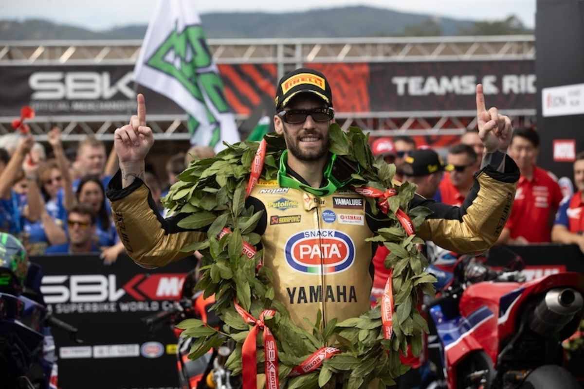 Stefano Manzi gewinnt Lauf 2 und ist Weltmeister