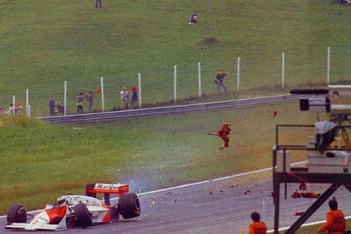 Stefan Johansson konnte von Glück reden, diese Kollision mit Rotwild zu überleben