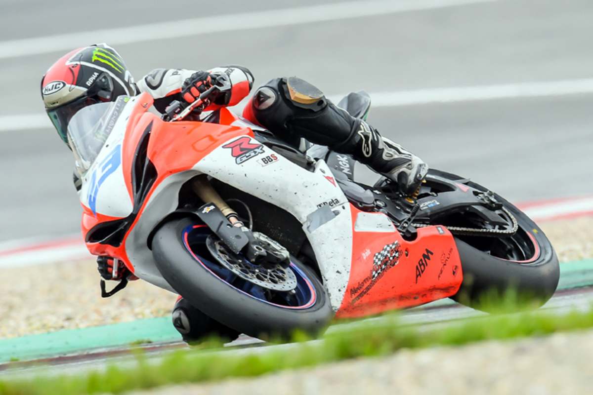 Dennis Rinke - Neunmal Podest bei neun Rennen in der SBK750