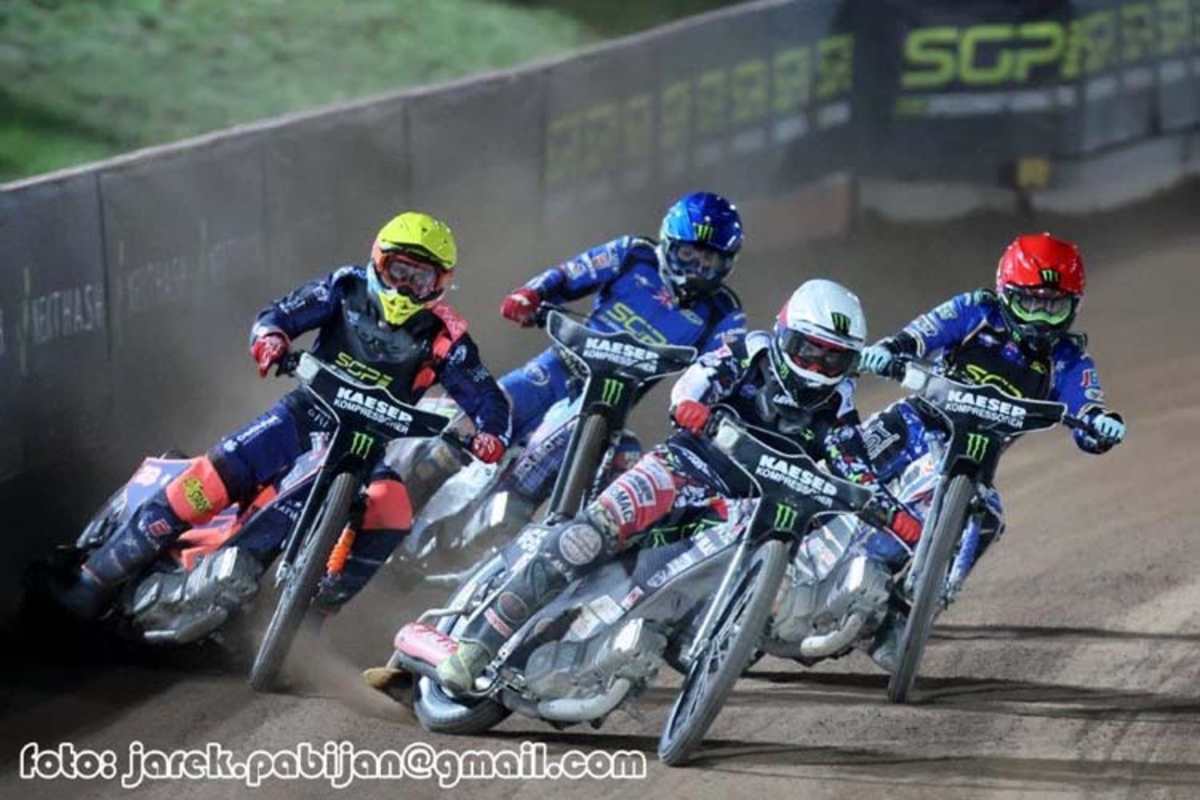 Lindgren, Lebedevs, Bewley, Holder