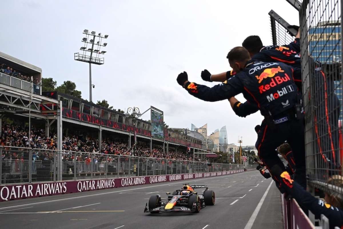 Max Verstappen gewinnt das Rennen