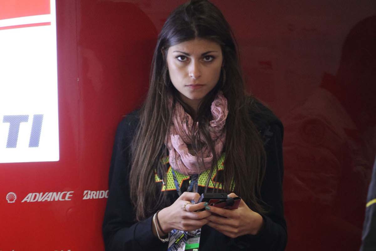 Schon zu Ducati-Zeiten an der Box: Model Linda Morselli