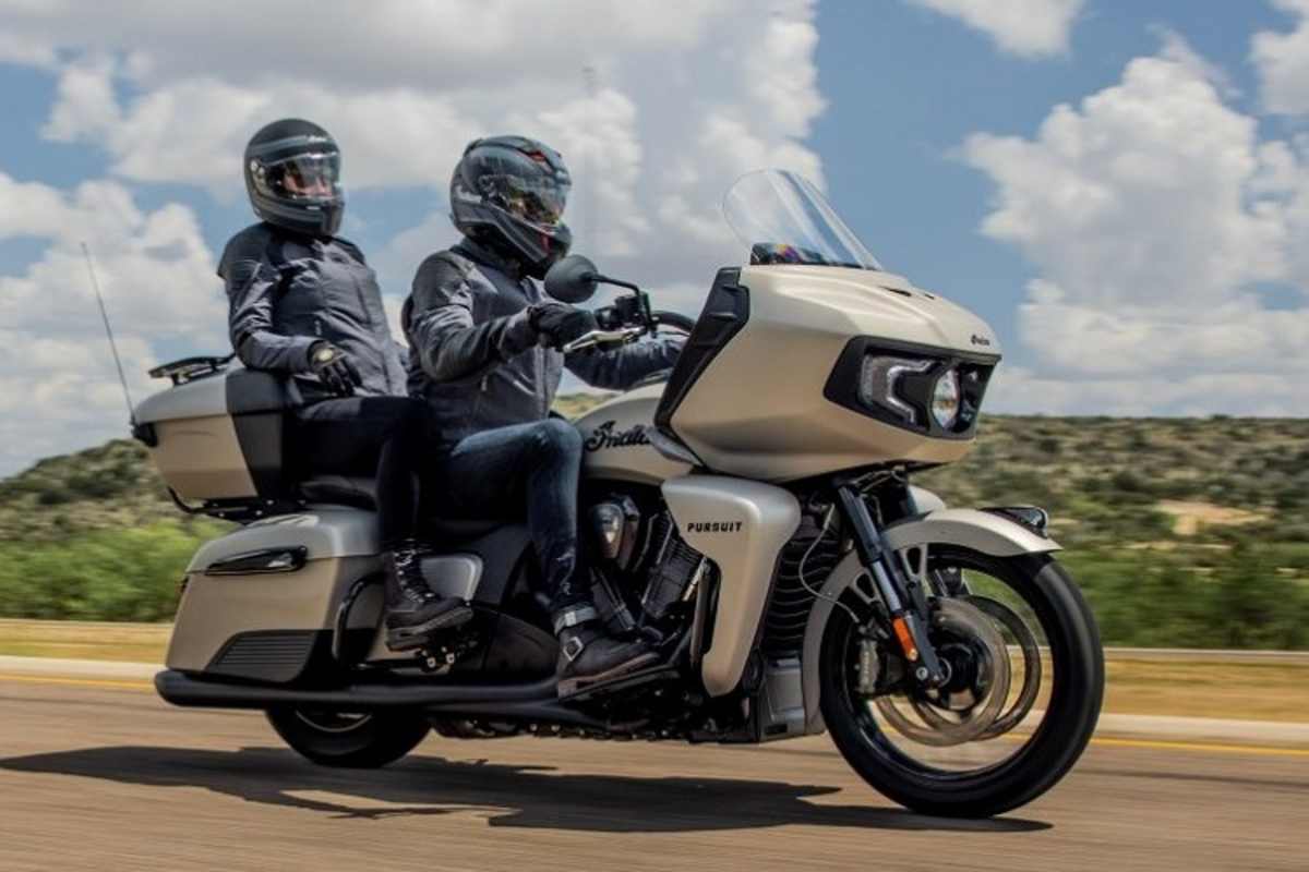 Indian Pursuit: 121 PS, 1768 ccm-V2, ohne Besatzung 400 Kilo 