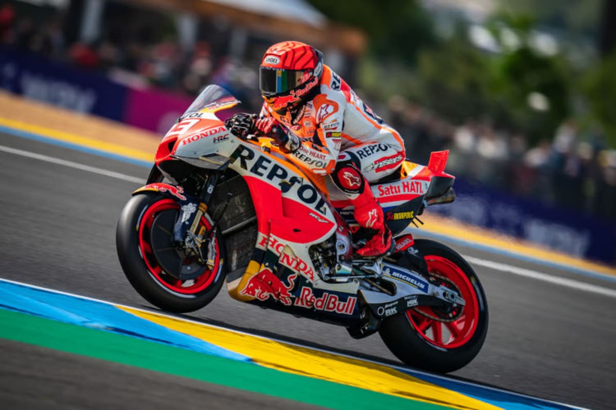 Die Session fuhr Honda-Star Márquez auf dem neuen Kalex-Chassis zu Ende