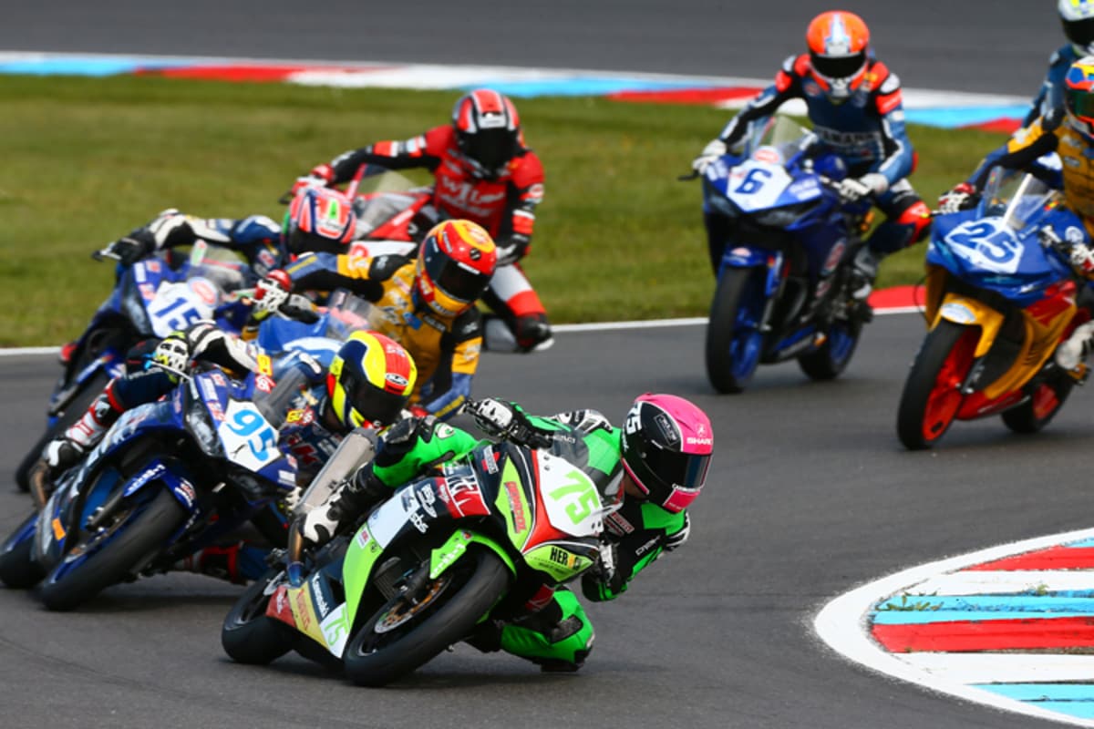 Scott Deroue (vorne)