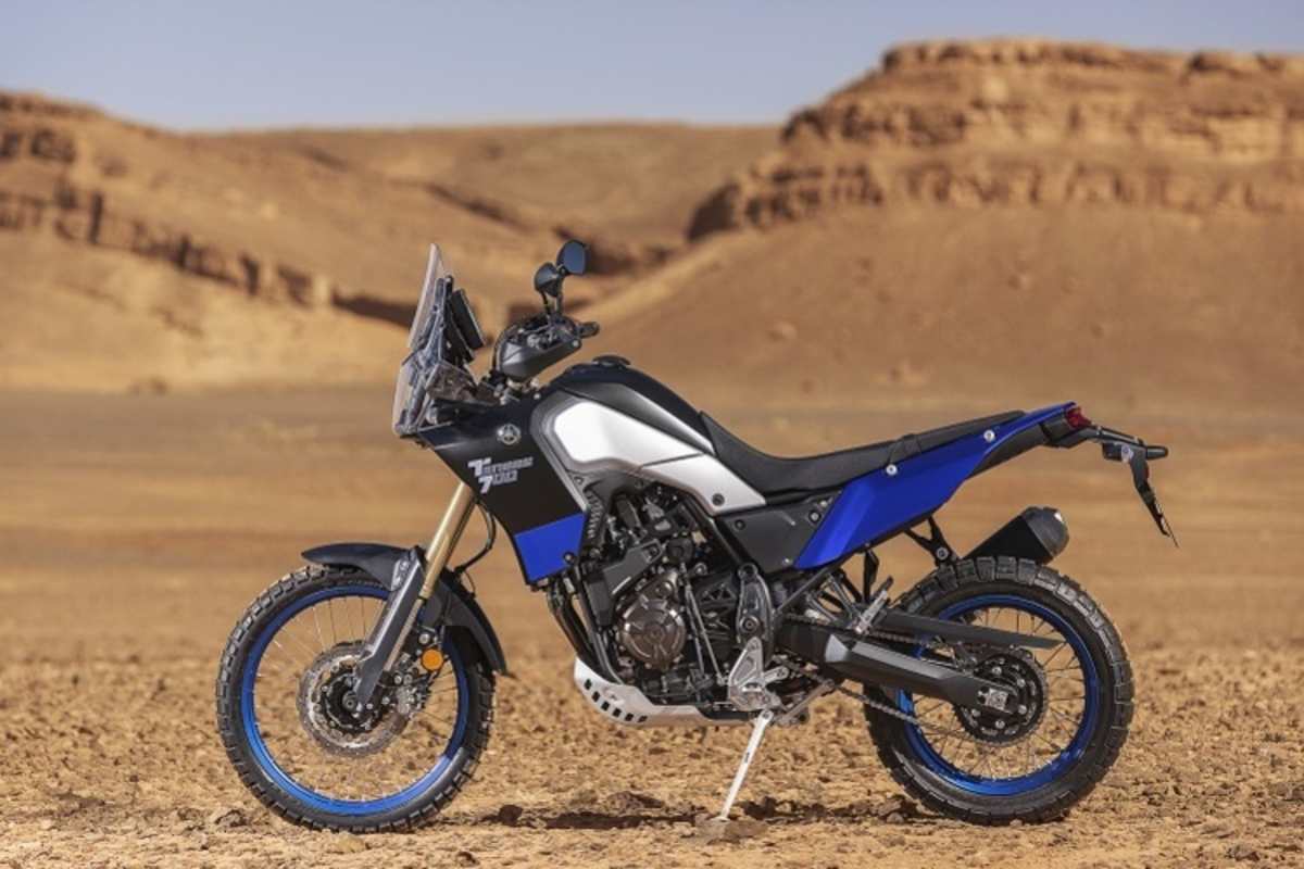 Kompromiss: Sitzhöhe 880 mm, Federwege von 210/200 mm