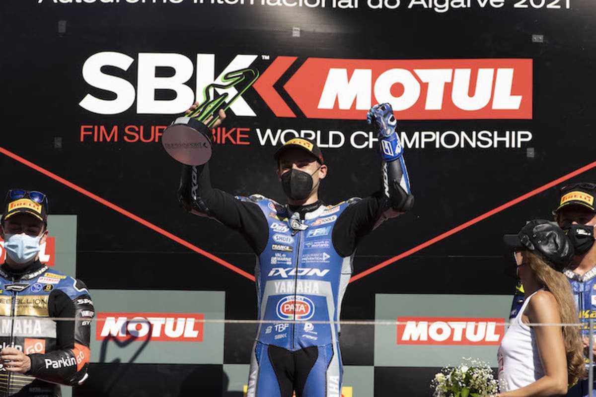 Jules Cluzel gewinnt Lauf 1