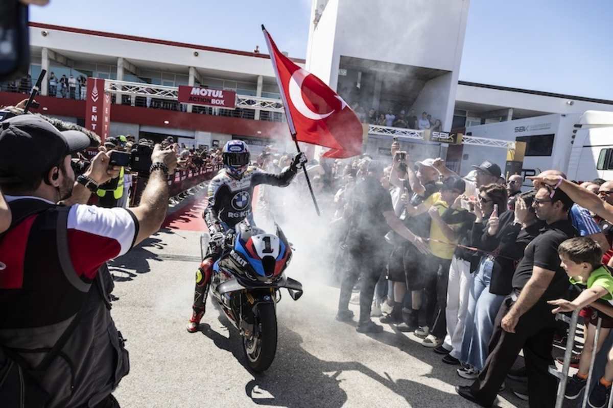 Toprak Razgatlioglu gewinnt das Rennen