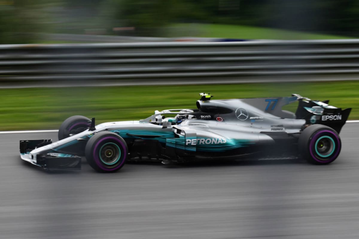 Valtteri Bottas mit dem Kopfschutz Halo