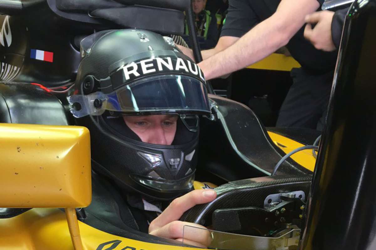 Nico Hülkenberg fuhr ihn Barcelona mit einem schwarzen Helm