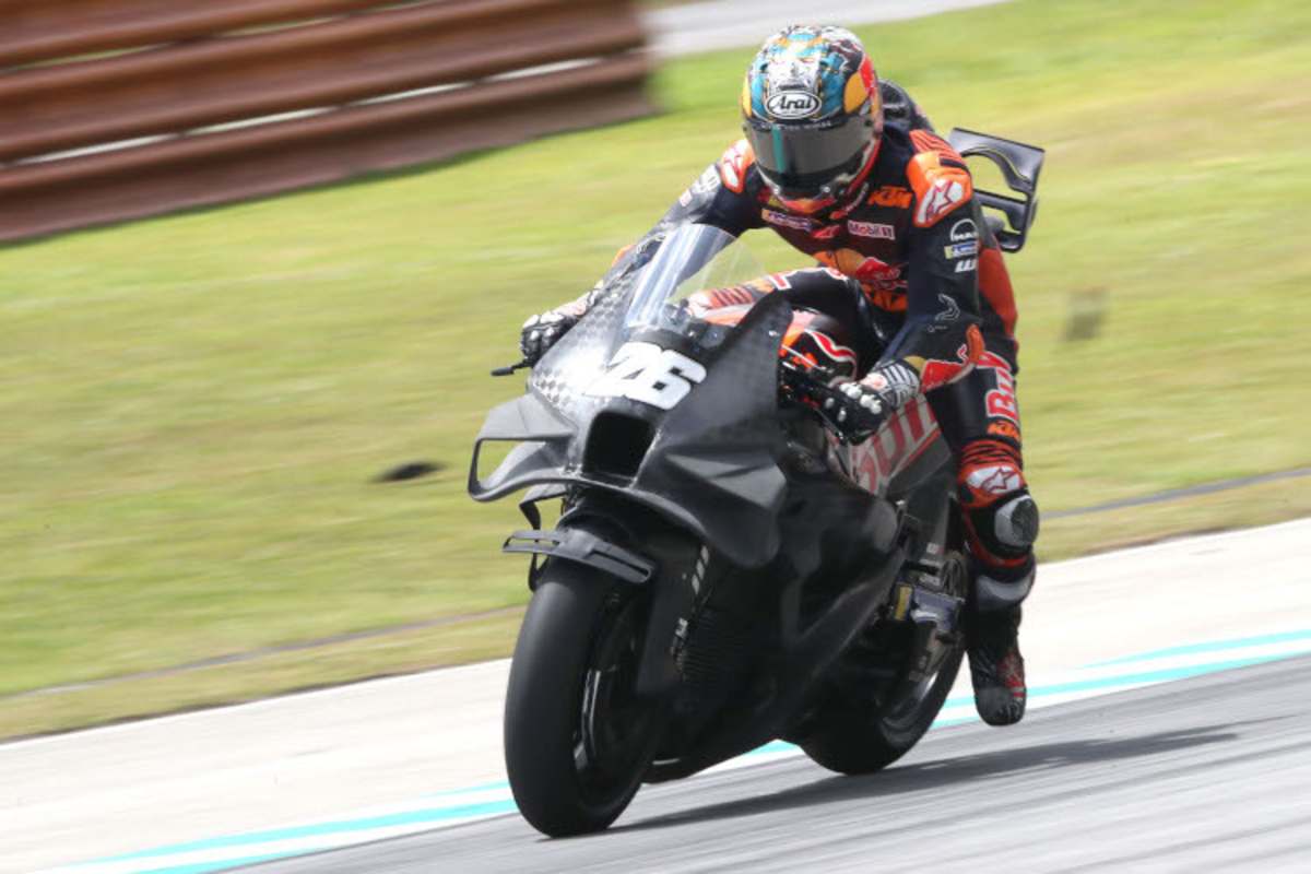 Red Bull-KTM-Testfahrer Dani Pedrosa mit zusätzlichem Winglet am Kotflügel