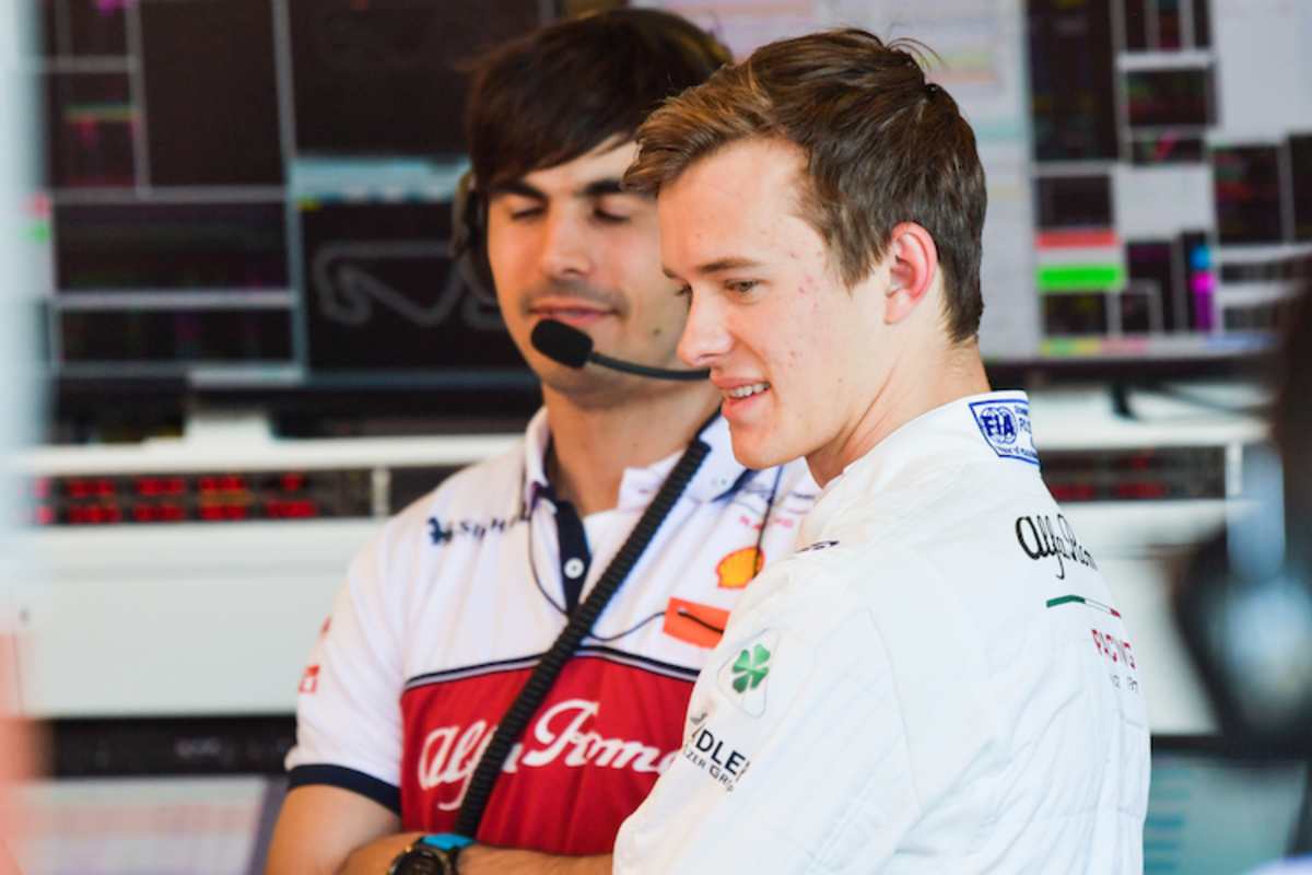 Ferrari-Junior Callum Ilott (rechts)