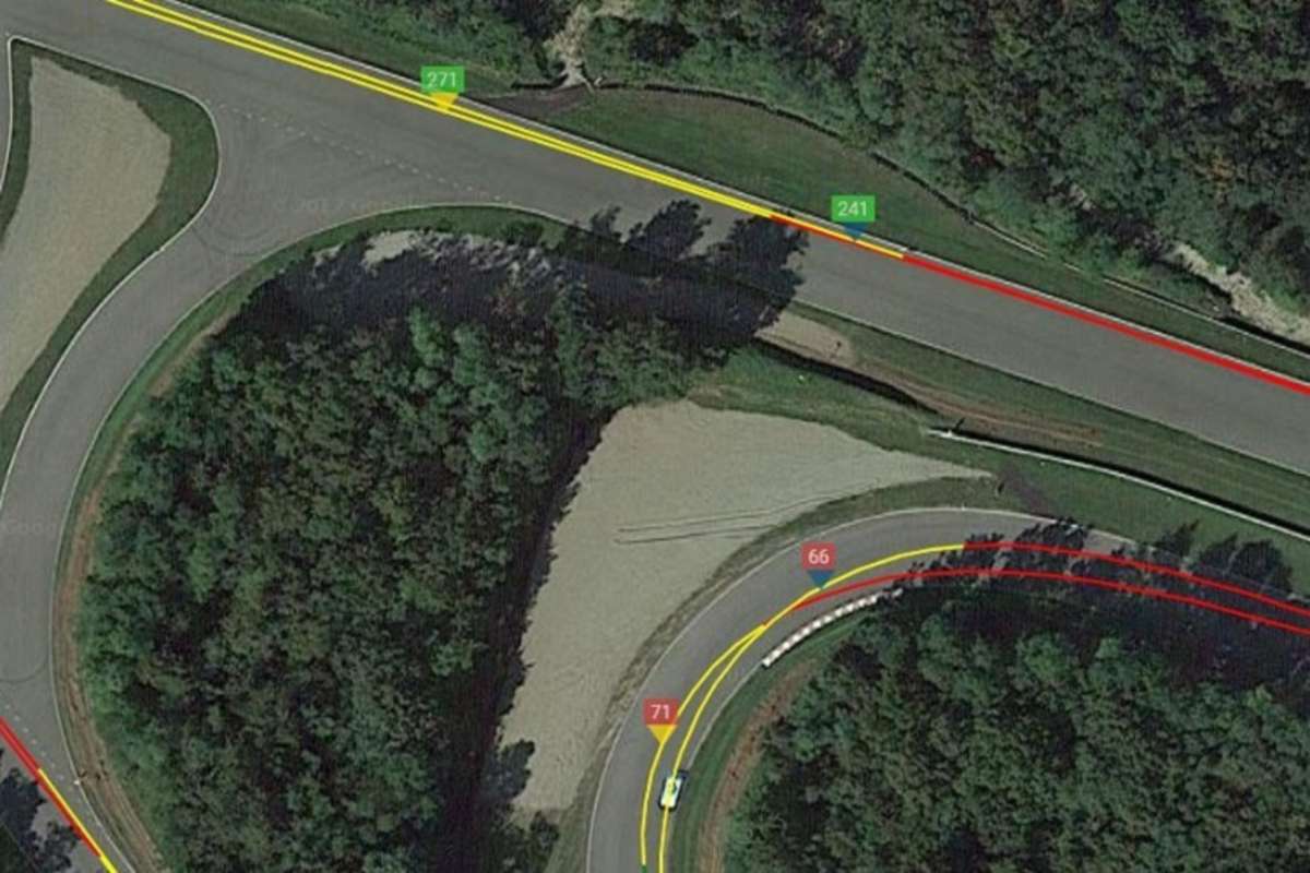 Zwei Runden, einmal Roger, einmal Rolf: Das Tuning an Rogers Motorrad macht sich mit einer merklich höheren Geschwindigkeit auf der Zielgeraden bemerkbar. In der Waldkurve ist der Unterscheid auf den ersten Blick weniger entscheidend