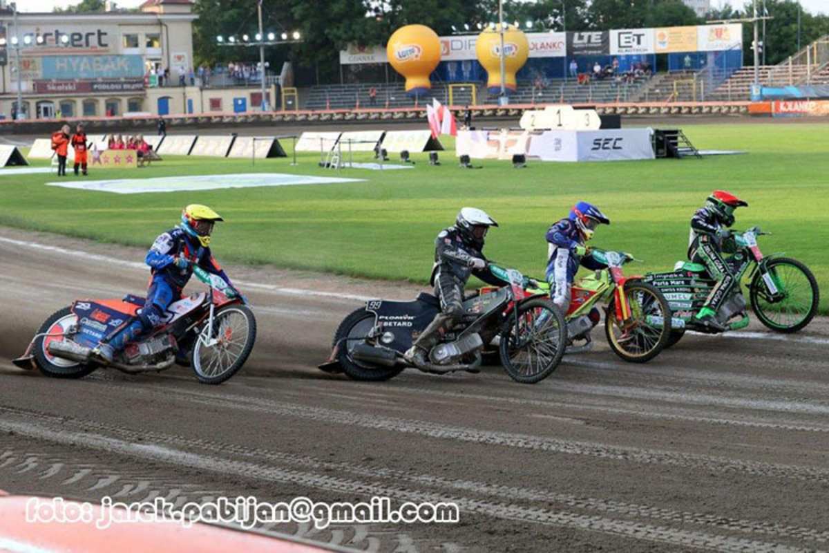 Dudek, Milik, Bewley, Lebedevs