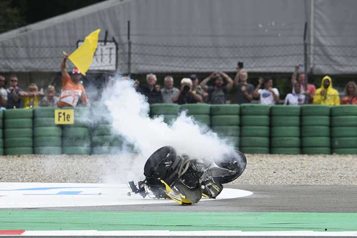 Luis Salom landete mit der Kalex des Teams Paginas Amarillas HP40 im Kies