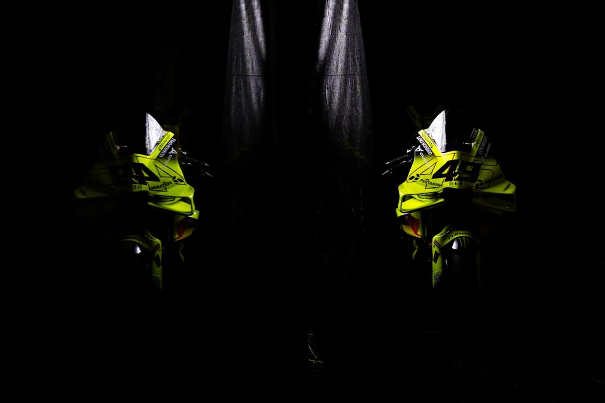 Schwarz und Neongelb: Bekannte Farben bei VR46 Racing