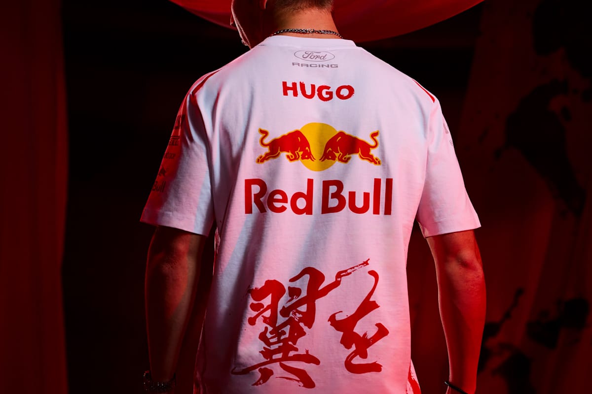 Auch das Team-Kit zieren Kalligrafie-Elemente