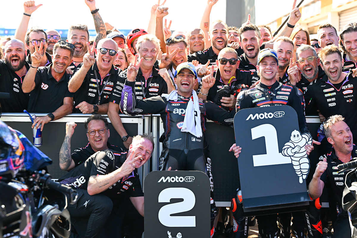 Martin, Bezzecchi und Team