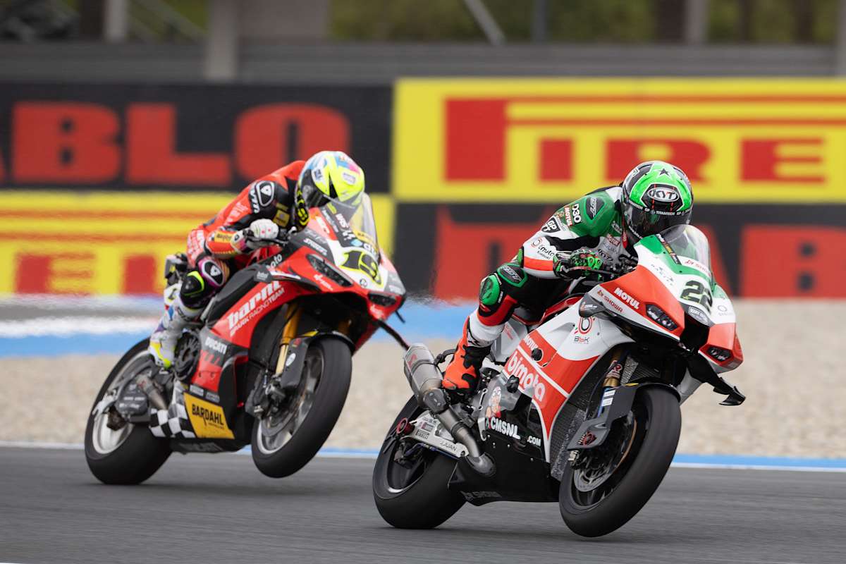 Alex Lowes und Álvaro Bautista