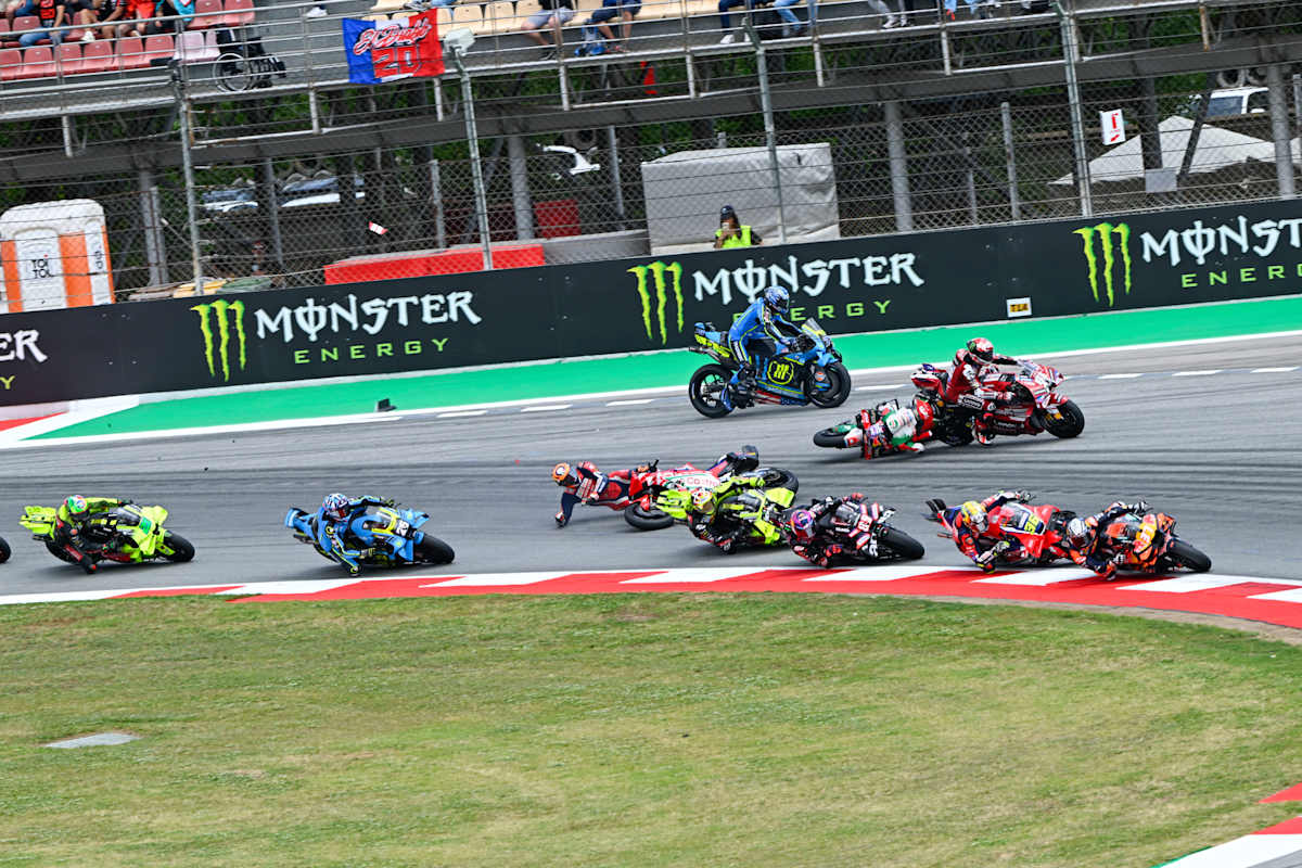Der Crash von Zarco, Marini und Bagnaia