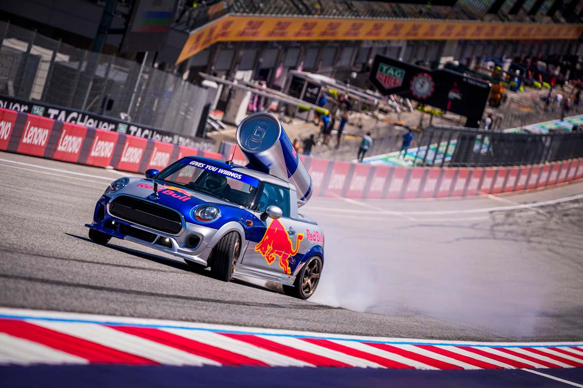 Für Action auf der Strecke sorgte die Mini-Drift-Show
