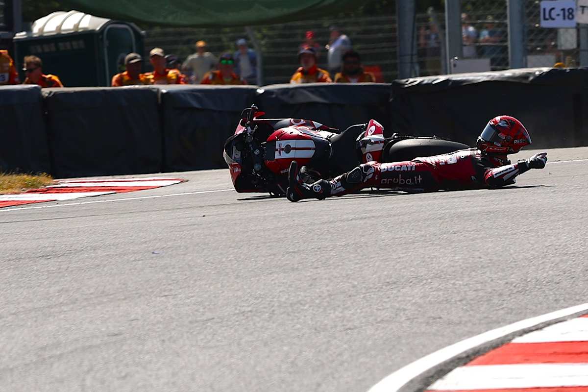 Sturz von Iker Lecuona im Sprint
