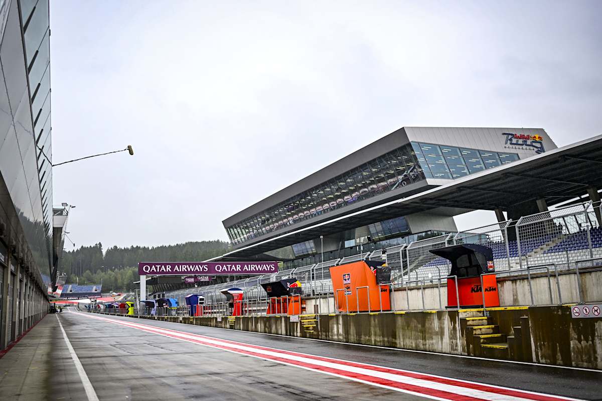 Pit Lane