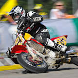 2008 noch mit improvisierter Startnummer - 2009 mit der 444