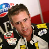 Lüthi berichtet seinen Mechanikern