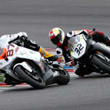 IDM Superbike: Gareth Jones (87) und Dario Giuseppetti (32)