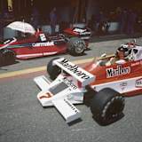 James Hunt: Visier runter zu einer Testrunde im McLaren